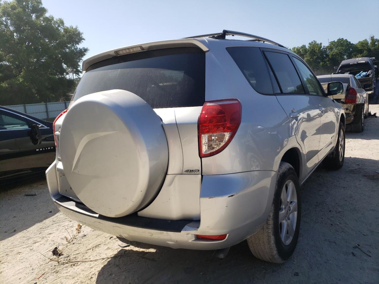 Photo 4 from auction – 2007 TOYOTA RAV4 LIMIT with VIN JTMBD31V875109974