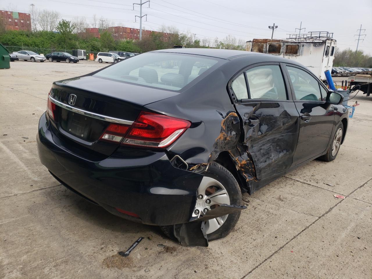 Photo 4 from auction – 2015 HONDA CIVIC LX with VIN 19XFB2F5XFE064095