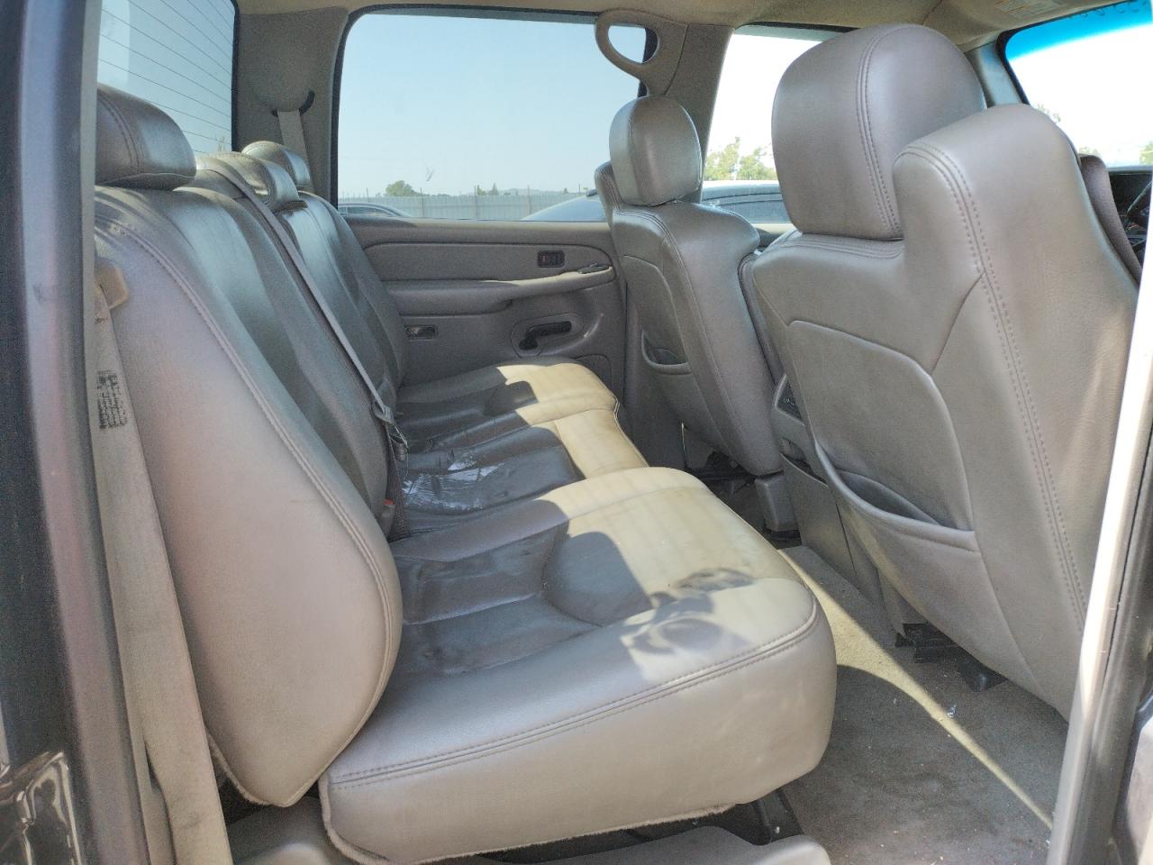 Photo 6 from auction – 2004 GMC SIERRA K25 with VIN 1GTHK23264F209106