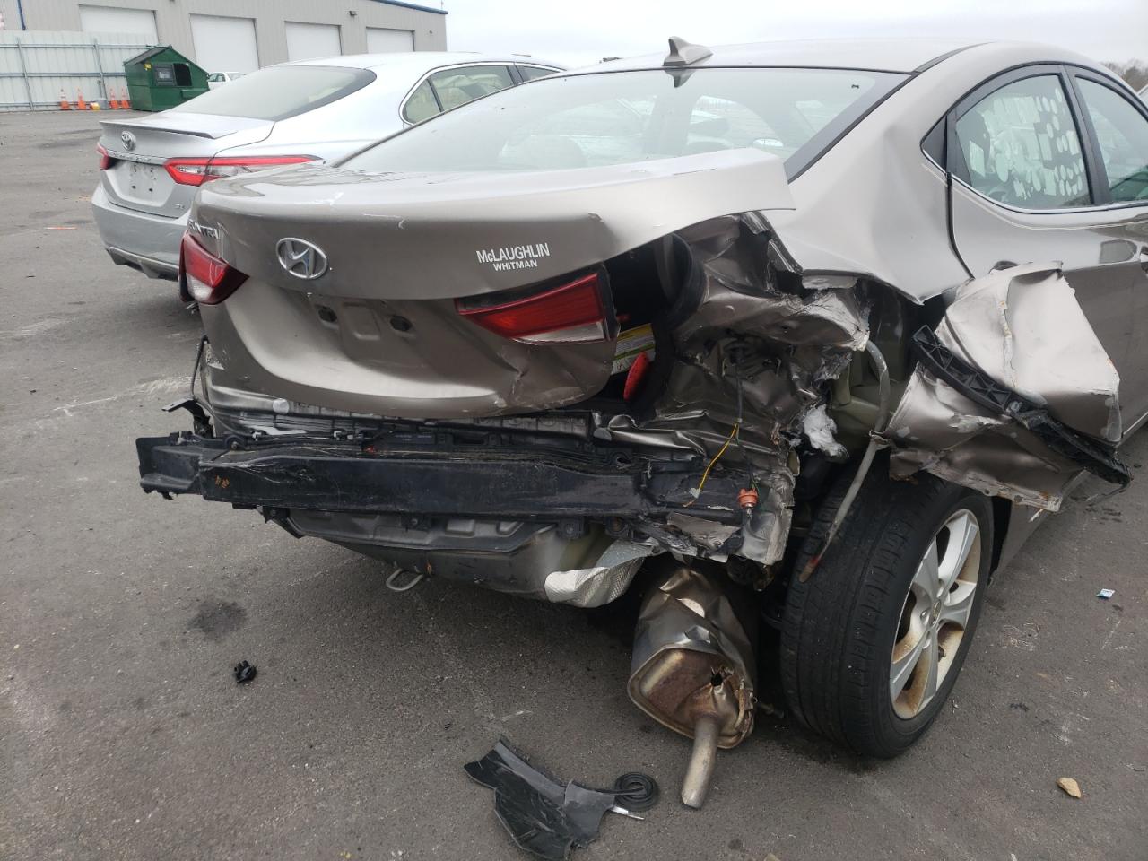 Photo 9 from auction – 2016 HYUNDAI ELANTRA SE with VIN 5NPDH4AE5GH791067