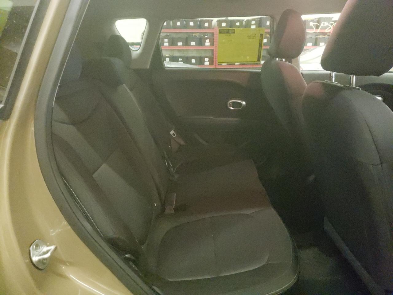 Photo 6 from auction – 2016 KIA SOUL with VIN KNDJN2A24G7297096