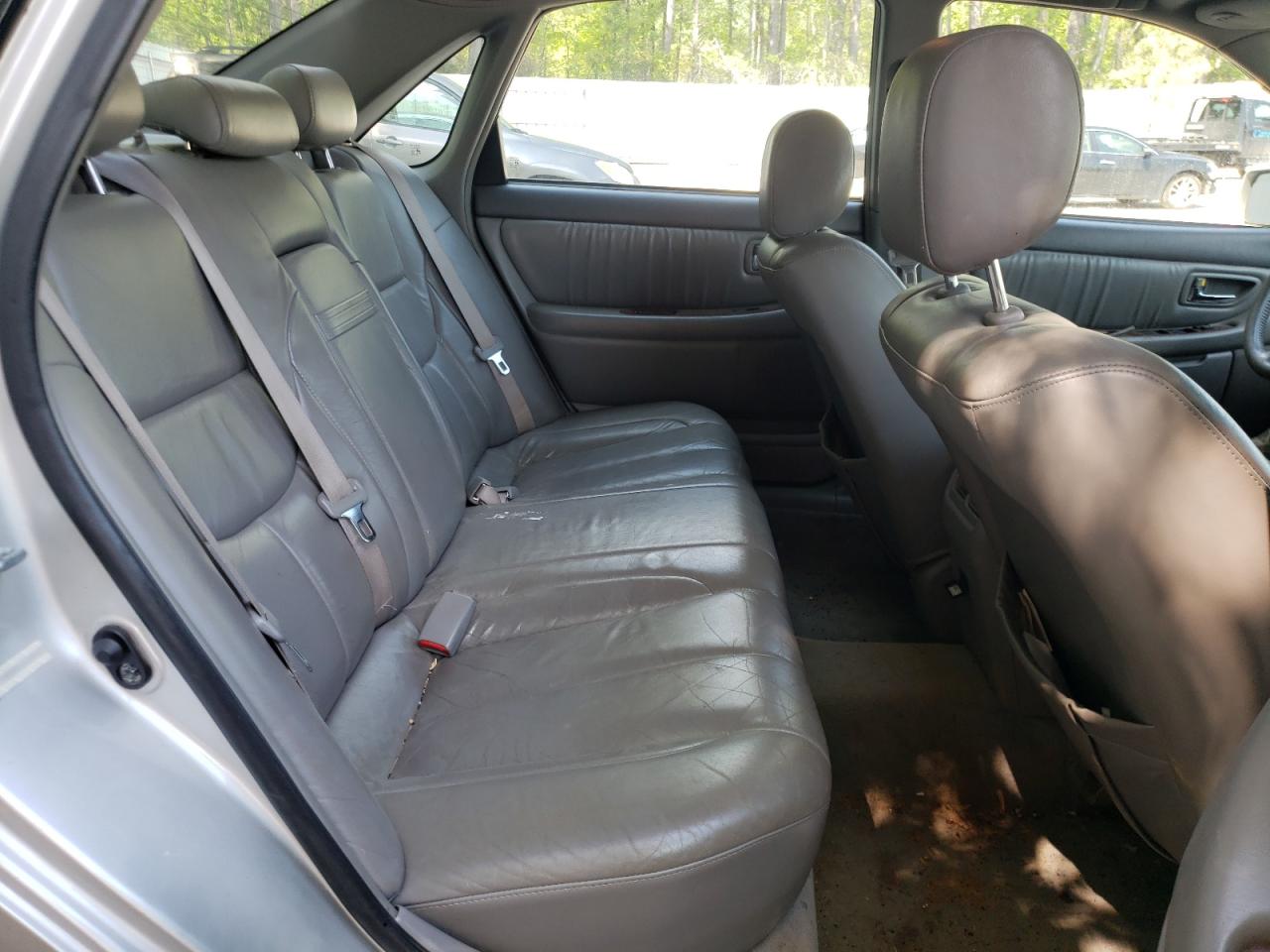 Photo 6 from auction – 2001 TOYOTA AVALON XL with VIN 4T1BF28B31U137612
