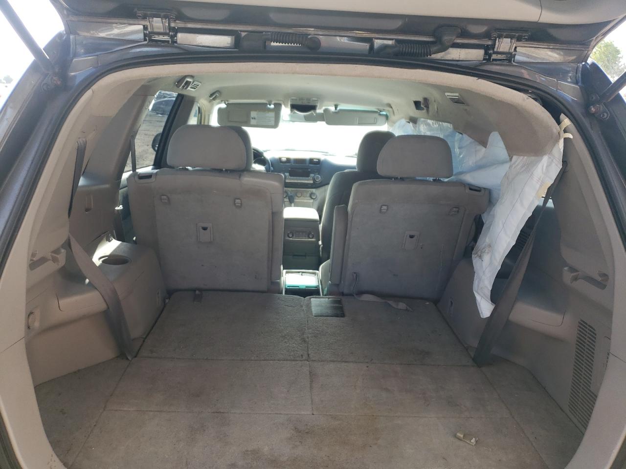 Photo 9 from auction – 2012 TOYOTA HIGHLANDER with VIN 5TDZK3EH3CS060986