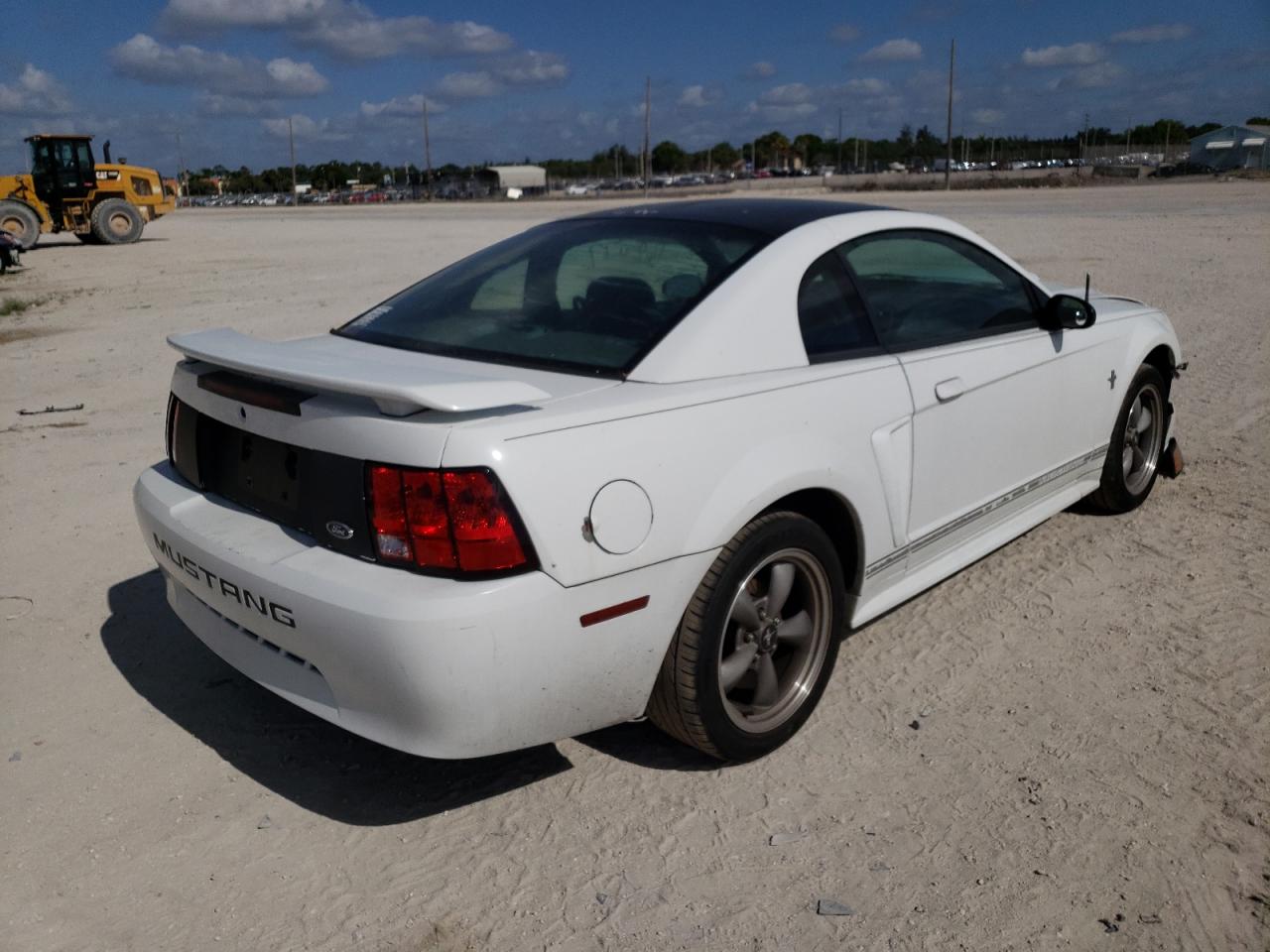Photo 4 from auction – 2001 FORD MUSTANG with VIN 1FAFP40451F118243