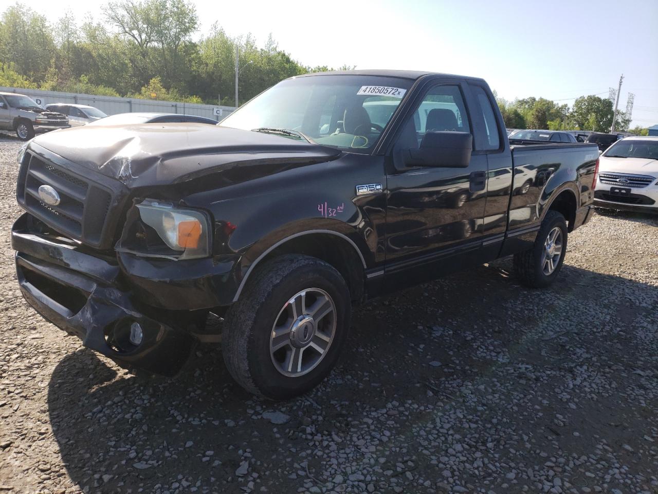 Photo 2 from auction – 2008 FORD F150 with VIN 1FTRF12W58KD71104