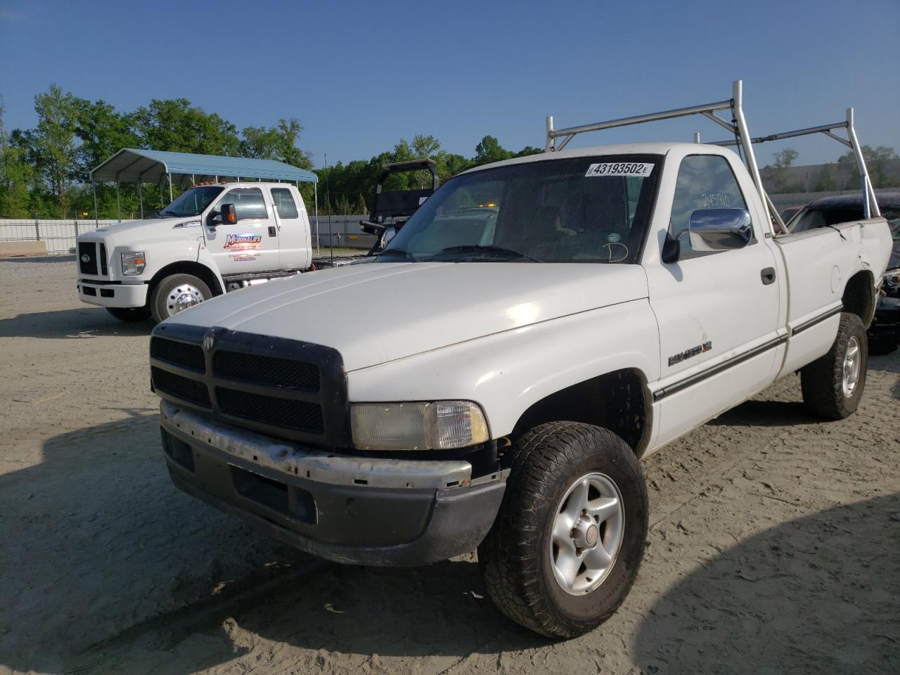 Photo 2 from auction – 1997 DODGE RAM 1500 with VIN 1B7HF16Z6VS172204