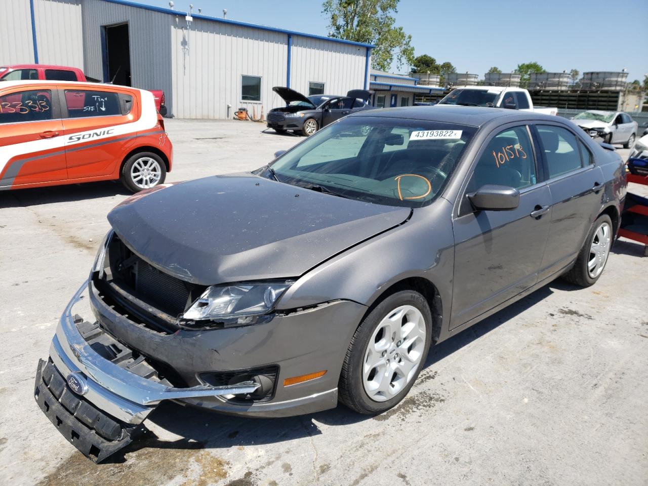 Photo 2 from auction – 2011 FORD FUSION SE with VIN 3FAHP0HA2BR230286