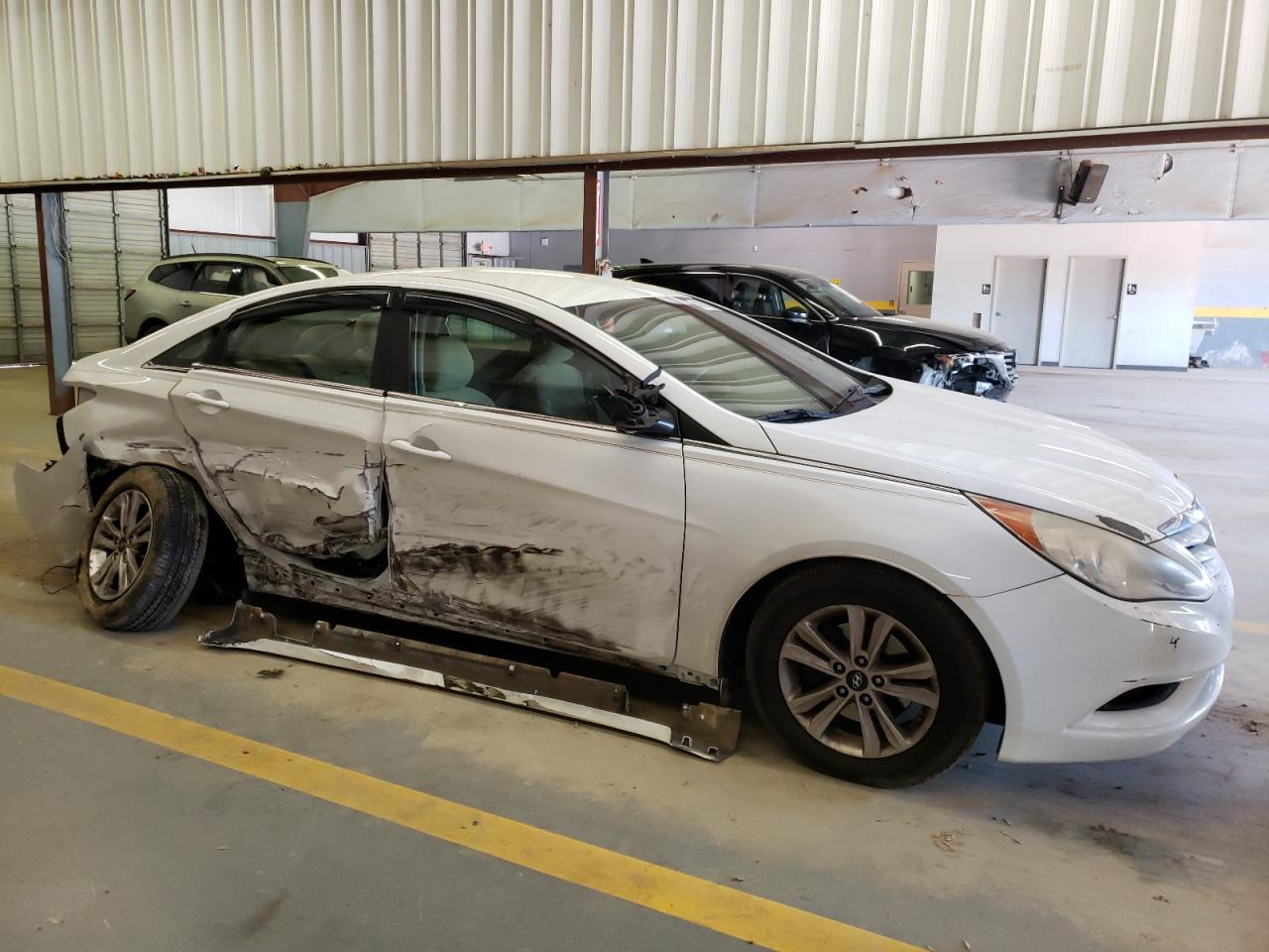 Photo 9 from auction – 2011 HYUNDAI SONATA GLS with VIN 5NPEB4AC1BH078034