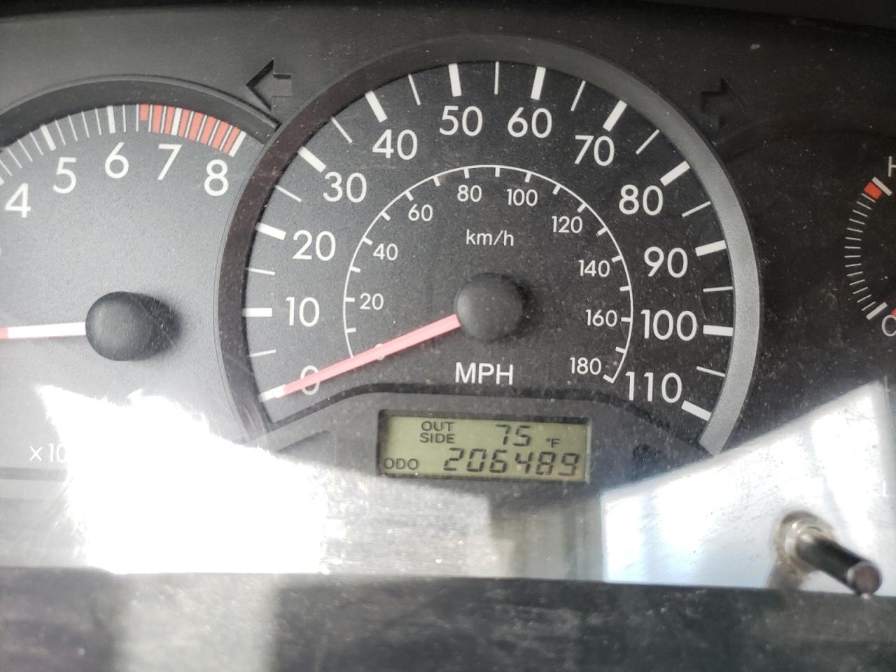 Photo 8 from auction – 2005 TOYOTA COROLLA CE with VIN 1NXBR32E45Z546644