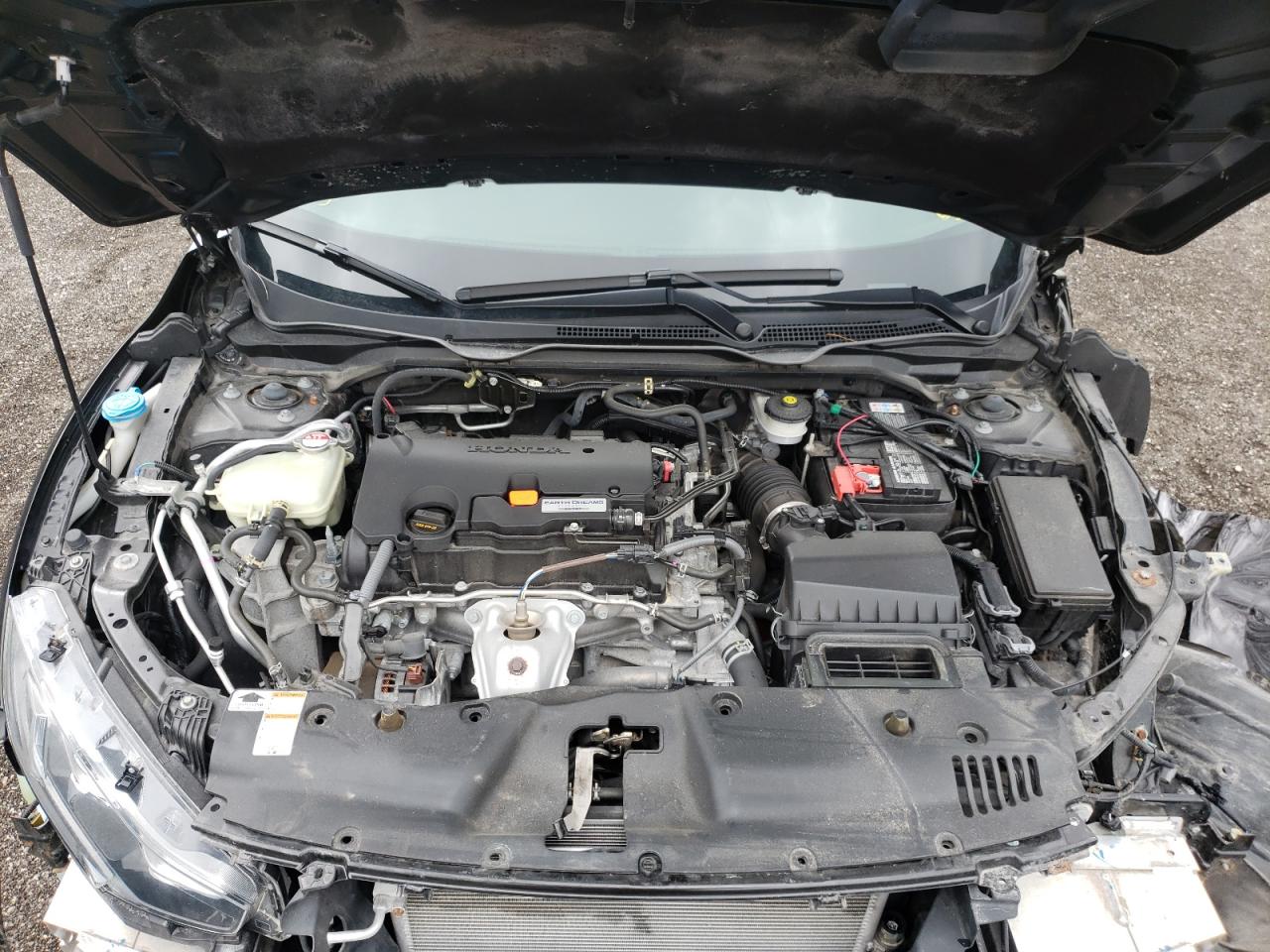 Photo 7 from auction – 2018 HONDA CIVIC LX with VIN 2HGFC2F59JH011366