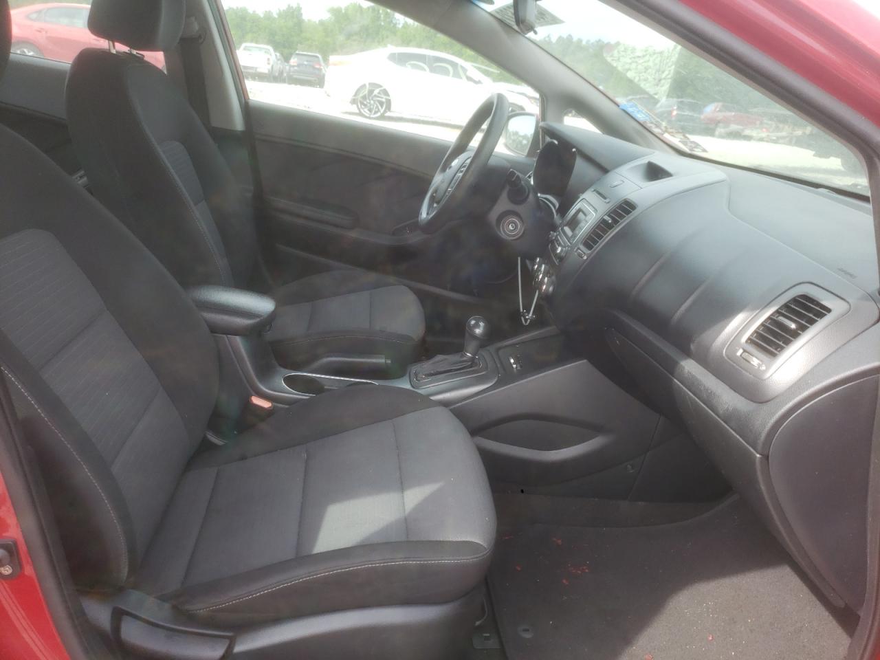 Photo 5 from auction – 2015 KIA FORTE LX with VIN KNAFX4A66F5416336