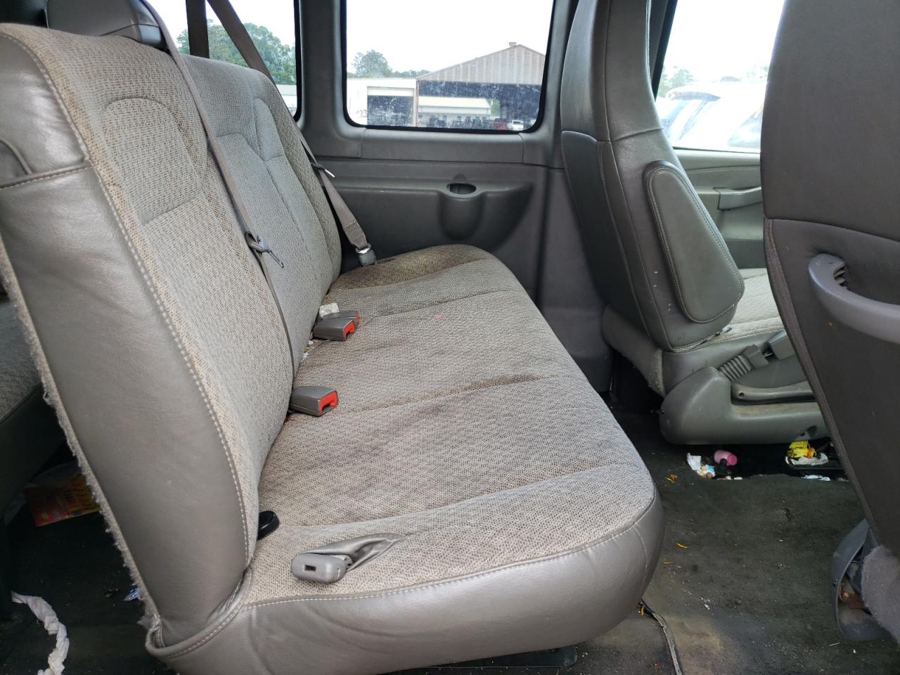 Photo 6 from auction – 2017 CHEVROLET EXPRESS G3 with VIN 1GAZGPFG9H1218033