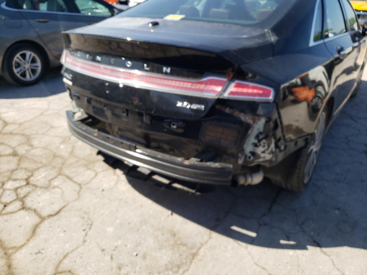 Photo 9 from auction – 2018 LINCOLN MKZ RESERV with VIN 3LN6L5FCXJR604863