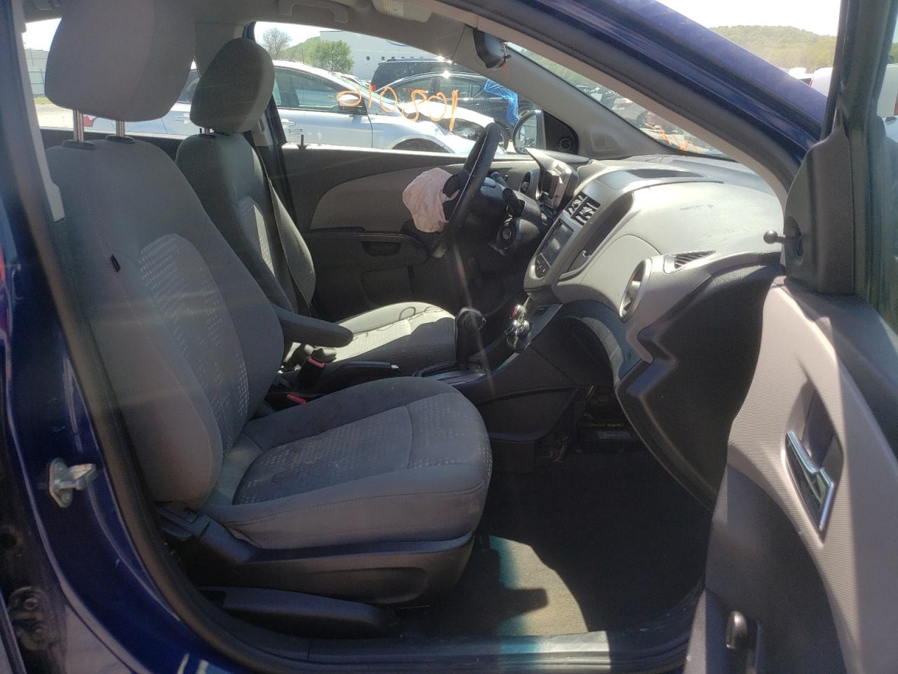 Photo 5 from auction – 2014 CHEVROLET SONIC LS with VIN 1G1JA5SH6E4149314