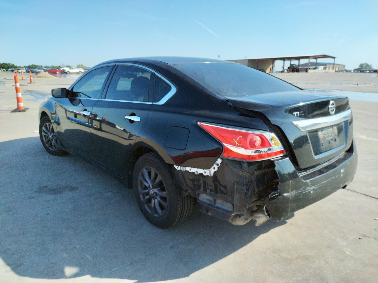 Photo 3 from auction – 2013 NISSAN ALTIMA 2.5 with VIN 1N4AL3AP8DN435601