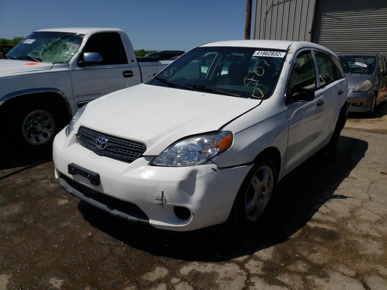 Photo 2 from auction – 2007 TOYOTA MATRIX with VIN 2T1KR32E57C676100