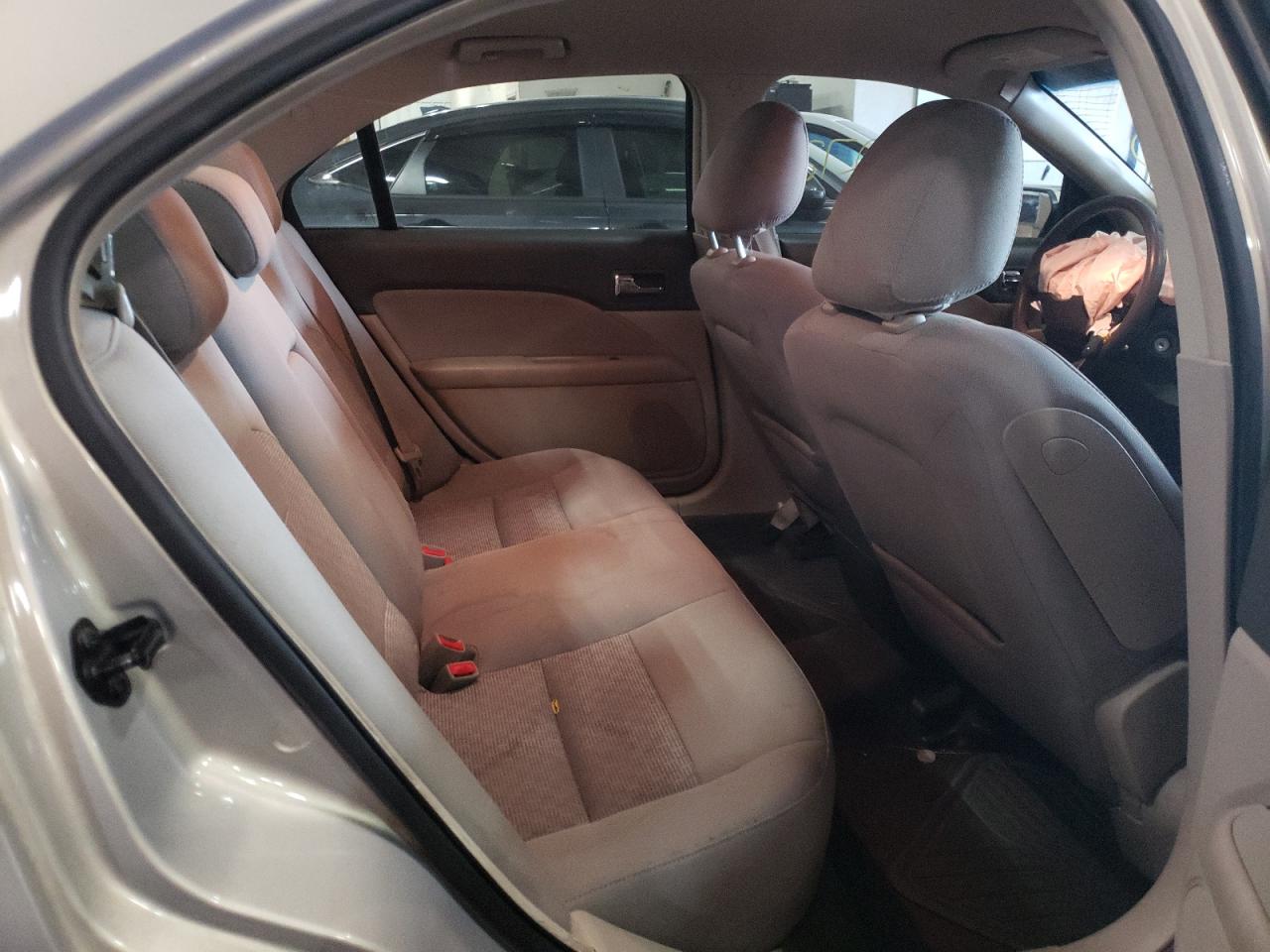Photo 6 from auction – 2010 FORD FUSION with VIN 3FAHP0HA7AR236437
