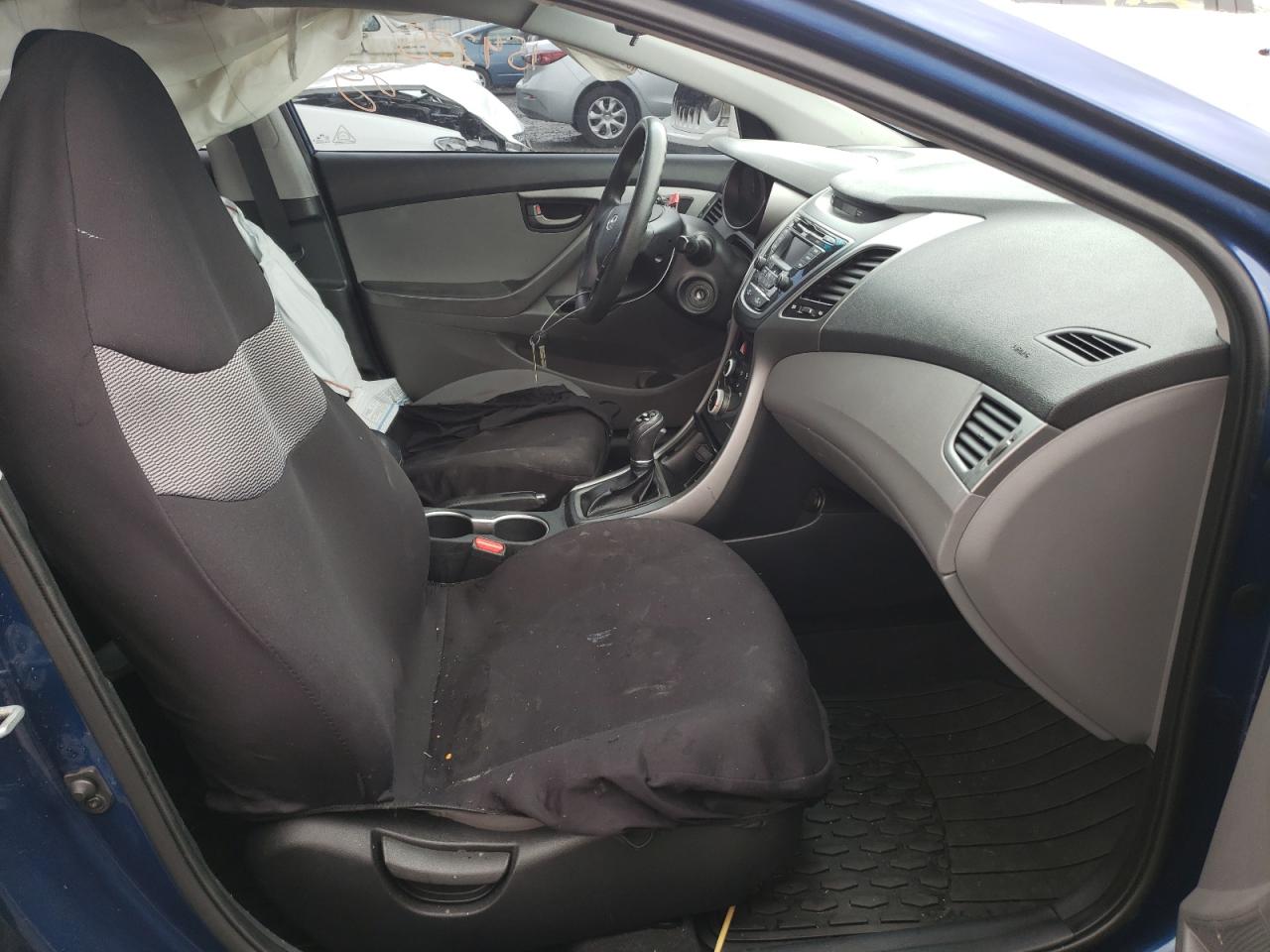 Photo 5 from auction – 2016 HYUNDAI ELANTRA SE with VIN 5NPDH4AE5GH730723