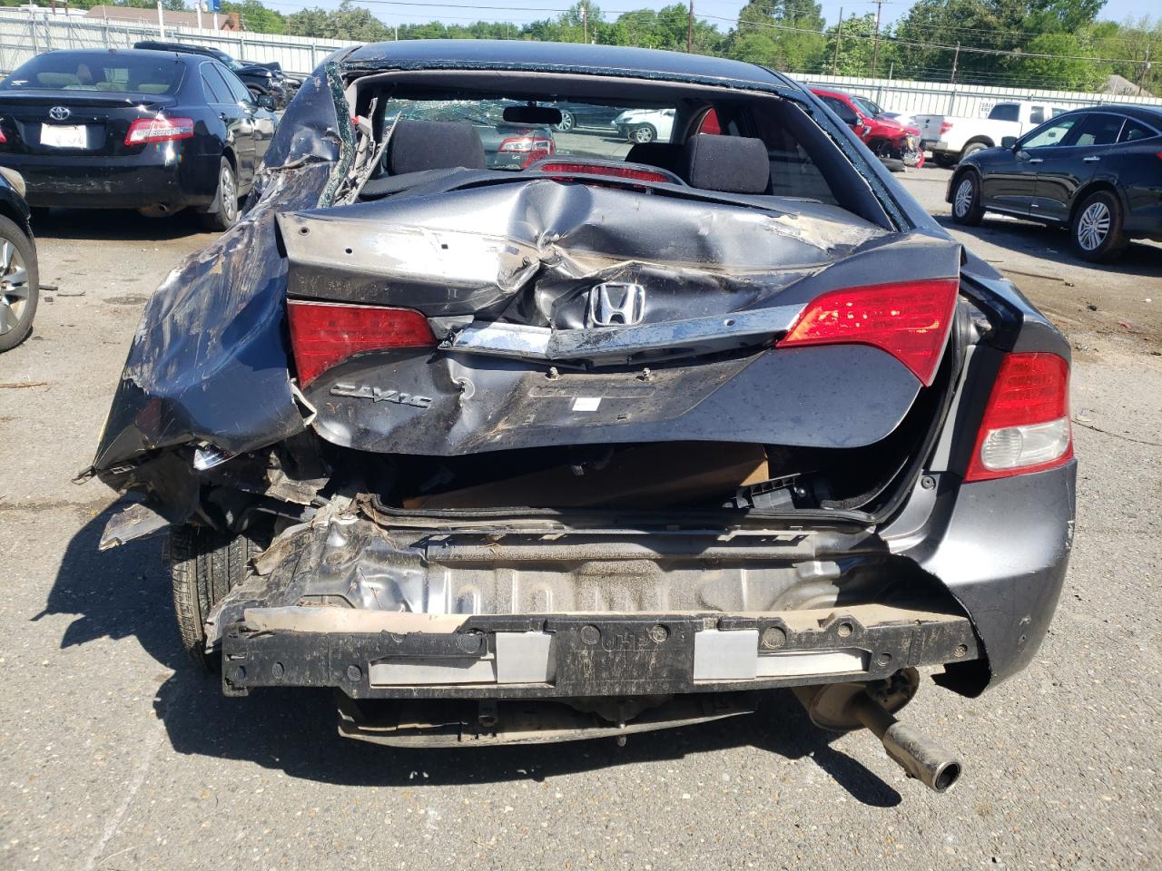 Photo 9 from auction – 2010 HONDA CIVIC LX-S with VIN 19XFA1F68AE041624