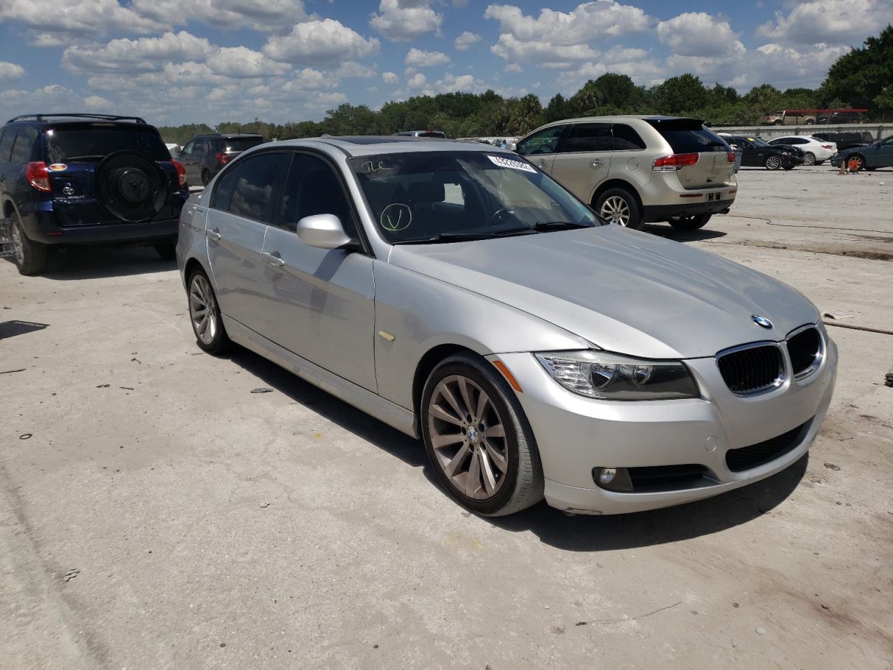 BMW 328 I 2011 with VIN WBAPH7C58BE461778 - Photo from auction