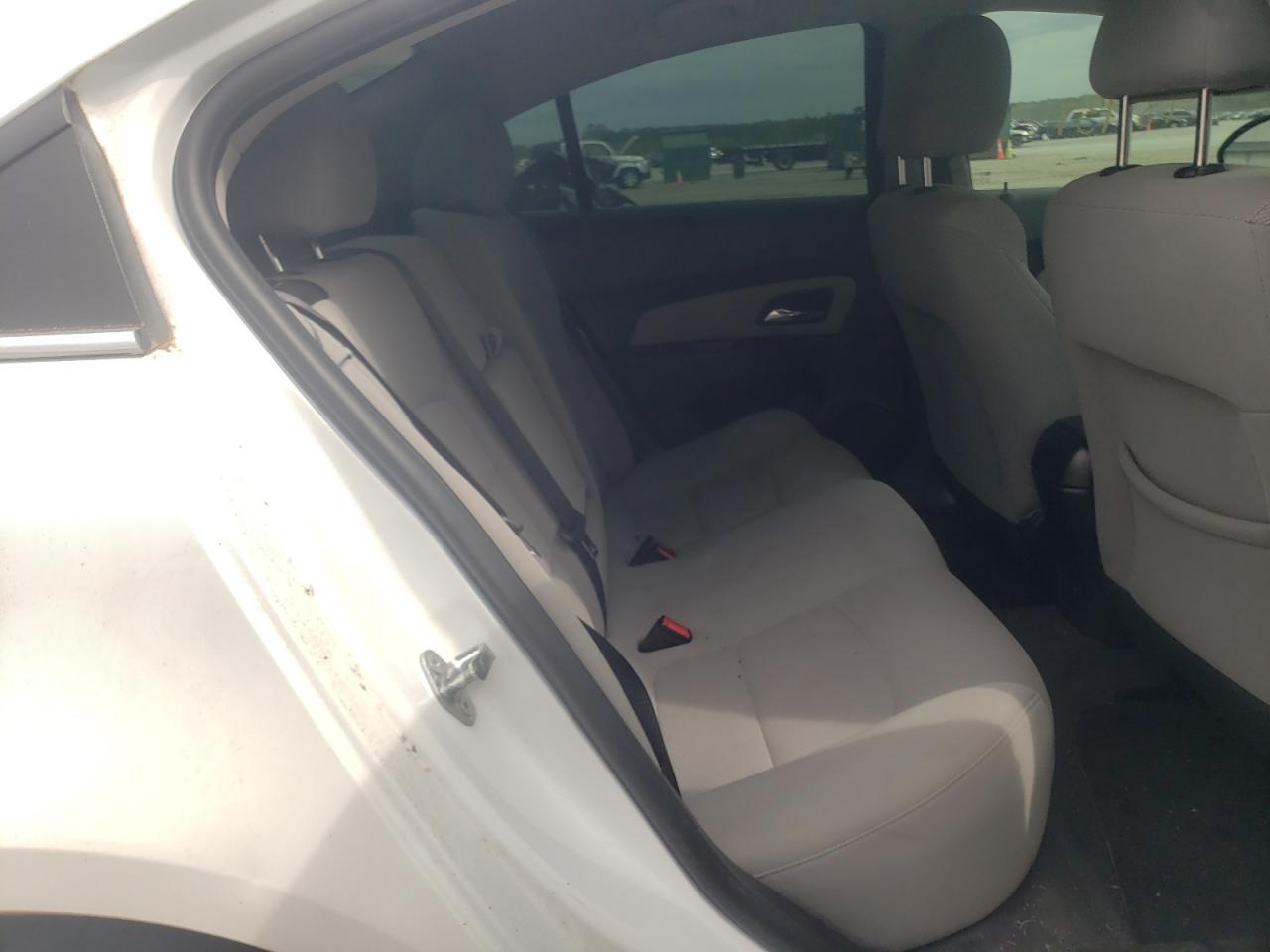 Photo 6 from auction – 2014 CHEVROLET CRUZE LT with VIN 1G1PC5SB0E7229495