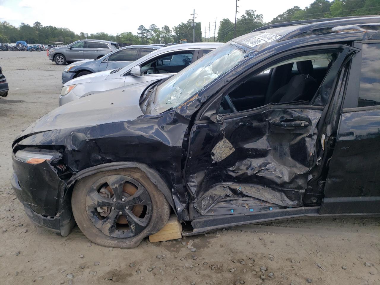 Photo 9 from auction – 2016 JEEP CHEROKEE L with VIN 1C4PJMCB2GW226502