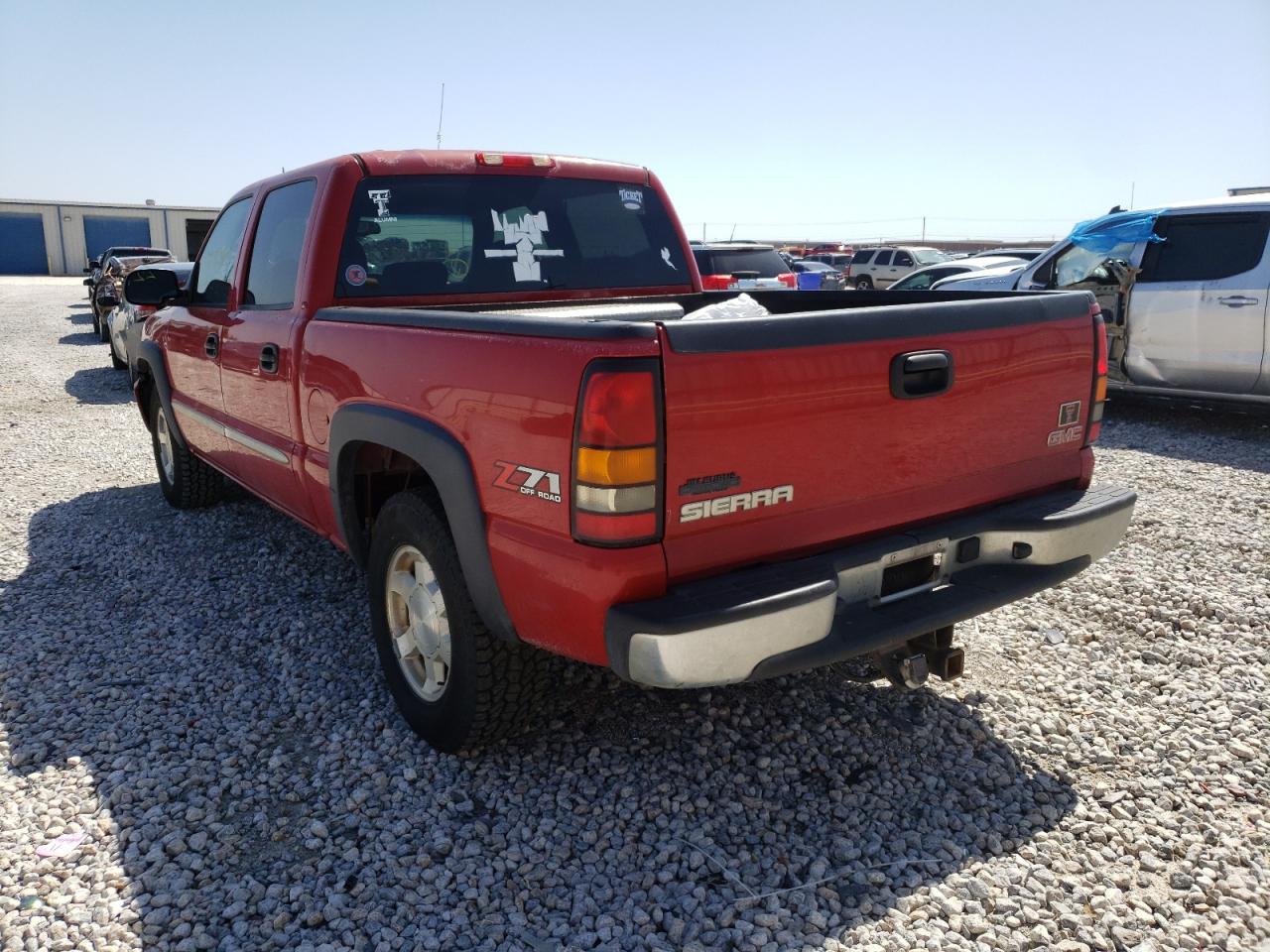 Photo 3 from auction – 2005 GMC NEW SIERRA with VIN 2GTEK13T951225671