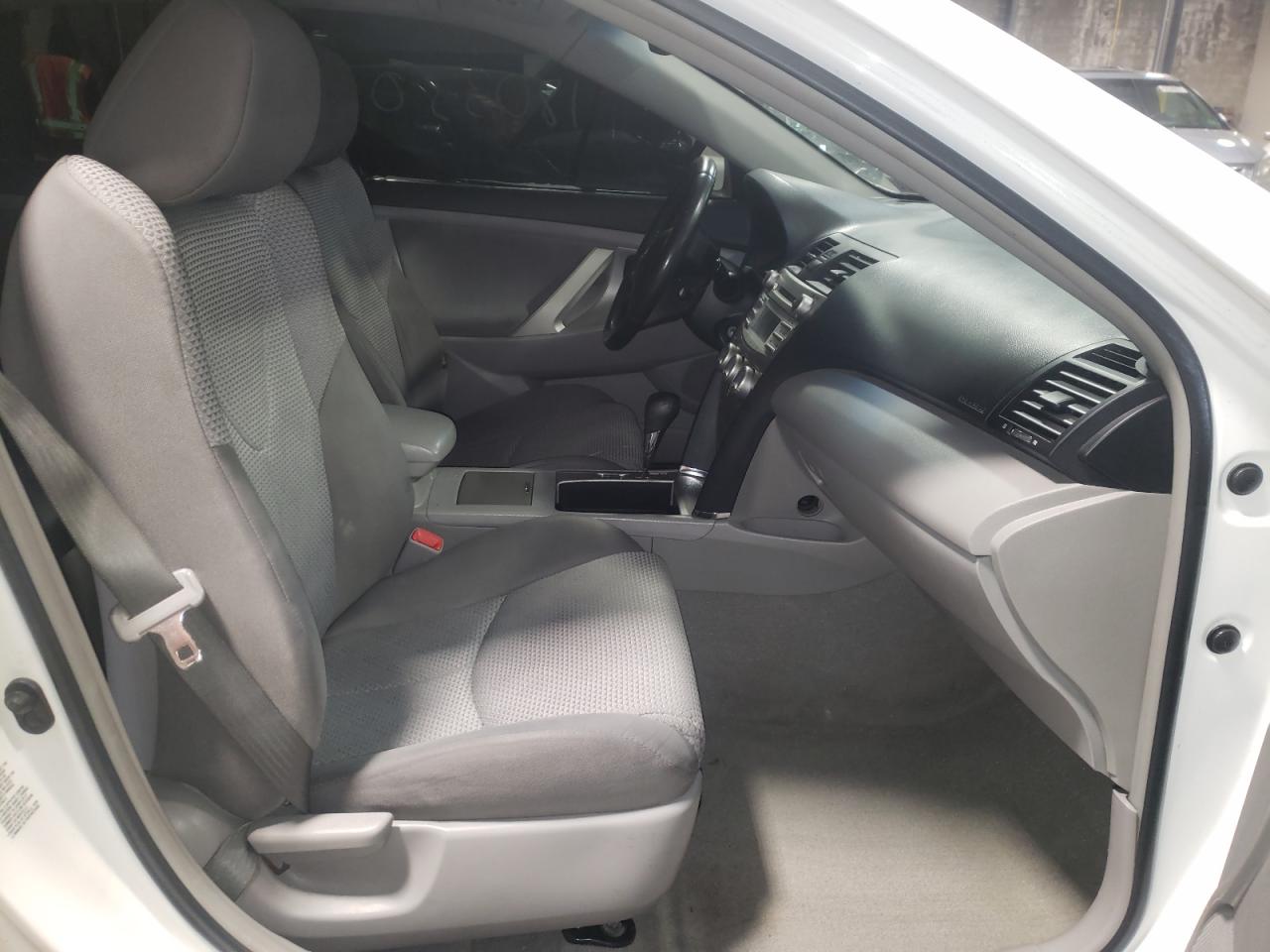 Photo 5 from auction – 2011 TOYOTA CAMRY BASE with VIN 4T1BF3EK3BU728504