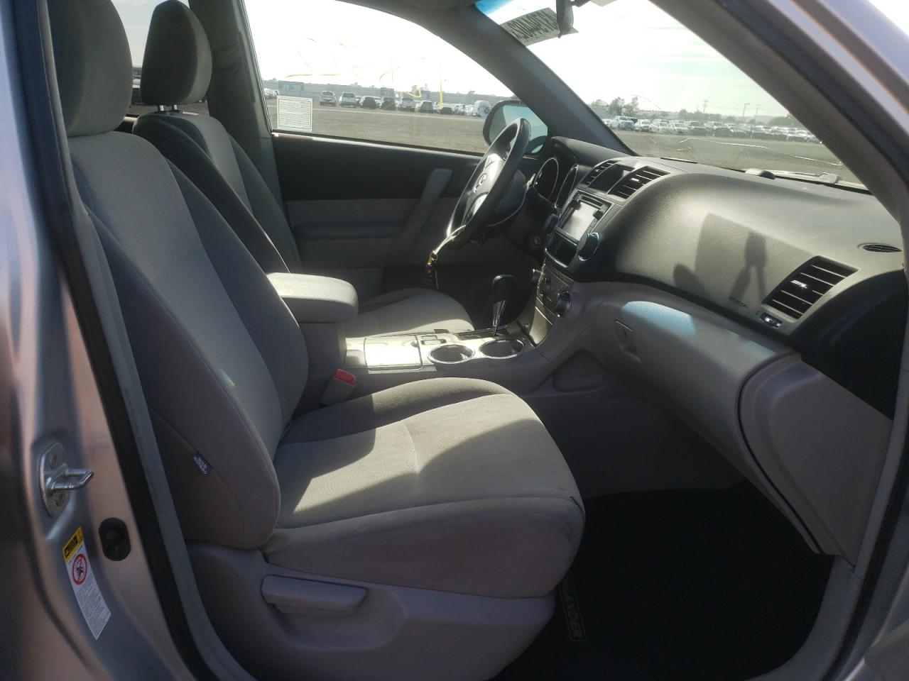 Photo 5 from auction – 2013 TOYOTA HIGHLANDER with VIN 5TDZA3EHXDS037130