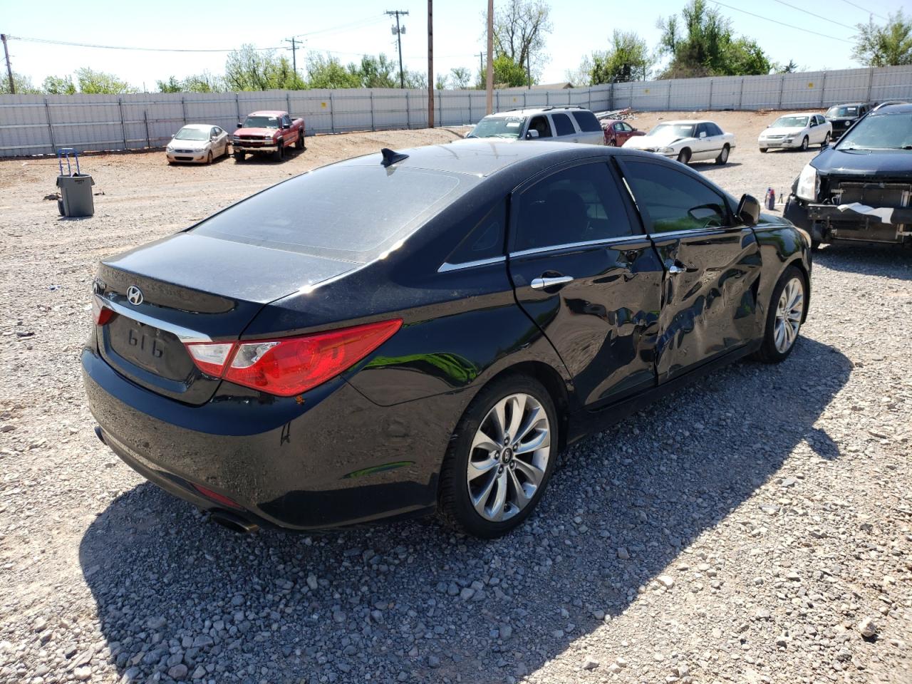 Photo 4 from auction – 2011 HYUNDAI SONATA SE with VIN 5NPEC4AC0BH009865