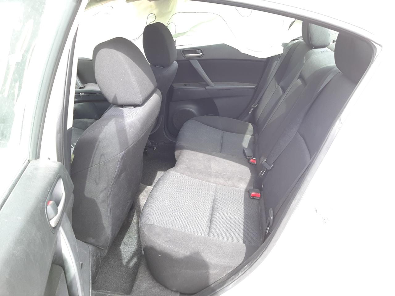 Photo 6 from auction – 2011 MAZDA 3 I with VIN JM1BL1VGXB1451462