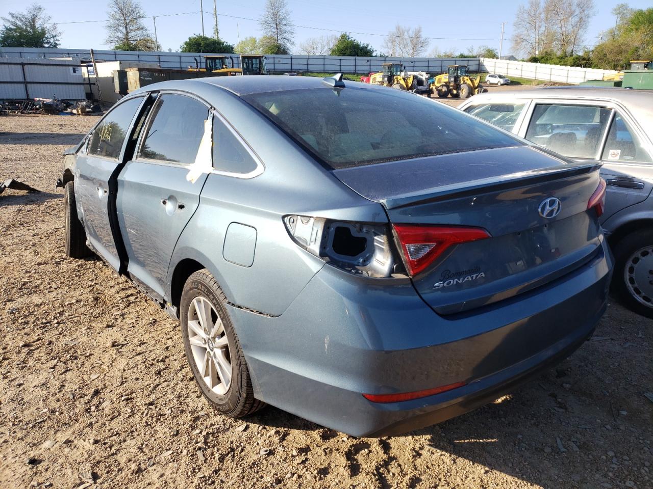 Photo 3 from auction – 2015 HYUNDAI SONATA SE with VIN 5NPE24AF6FH162267
