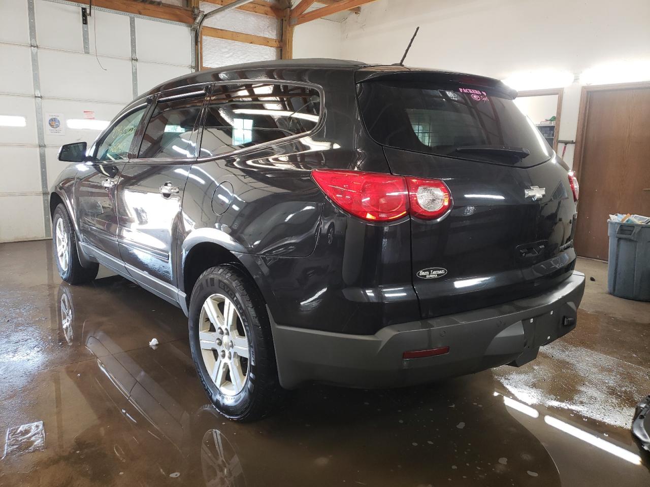 Photo 3 from auction – 2011 CHEVROLET TRAVERSE L with VIN 1GNKRGED1BJ137374