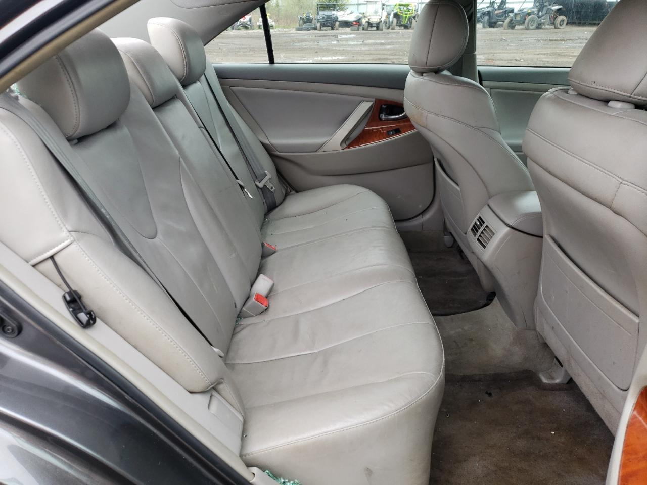 Photo 6 from auction – 2011 TOYOTA CAMRY BASE with VIN 4T4BF3EK6BR145141