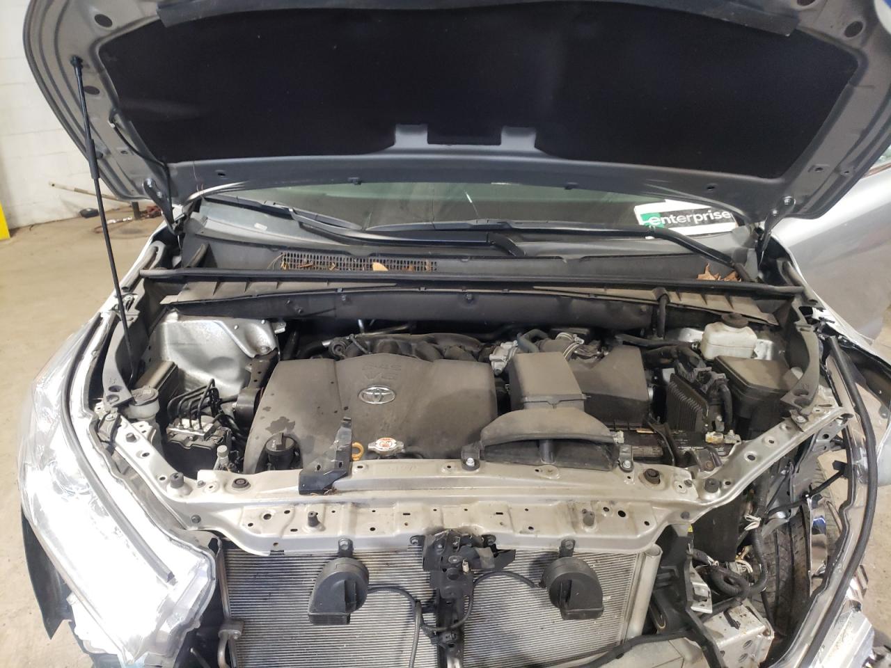 Photo 7 from auction – 2019 TOYOTA HIGHLANDER with VIN 5TDBZRFH5KS962682