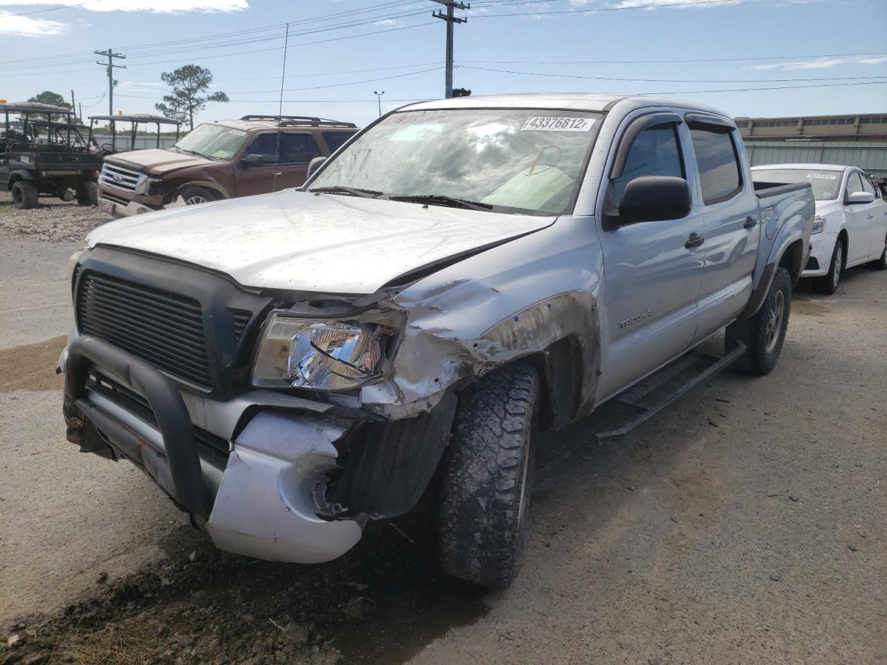 Photo 2 from auction – 2011 TOYOTA TACOMA DOU with VIN 5TFLU4EN5BX011597