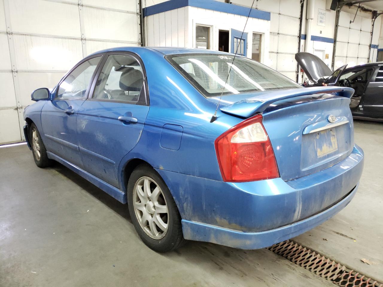 Photo 3 from auction – 2006 KIA SPECTRA with VIN KNAFE121X65240897
