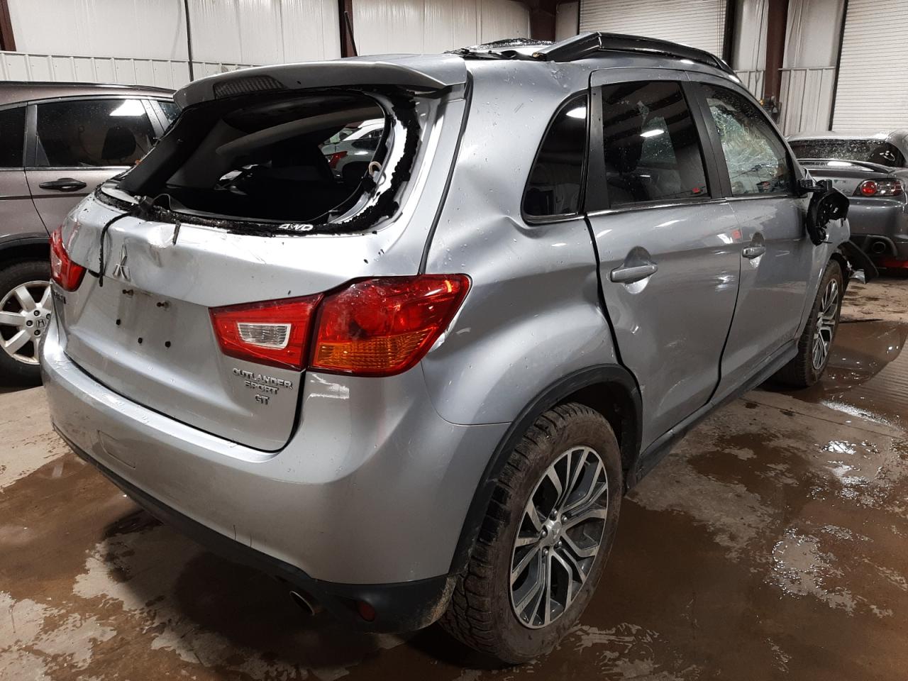 Photo 4 from auction – 2016 MITSUBISHI OUTLANDER with VIN JA4AR4AW2GZ055957