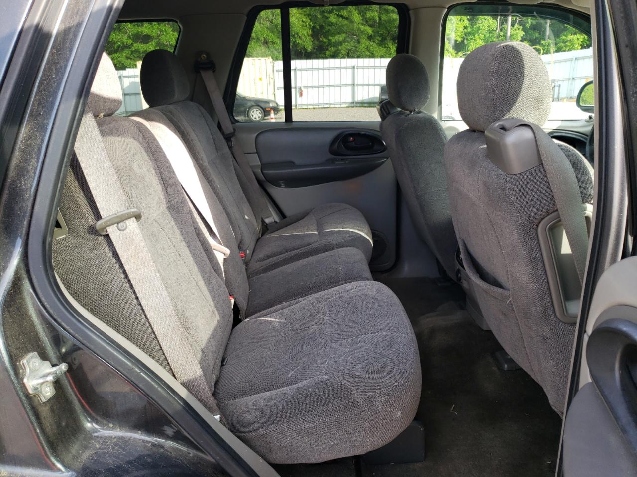 Photo 6 from auction – 2004 CHEVROLET TRAILBLAZE with VIN 1GNDS13S342447129