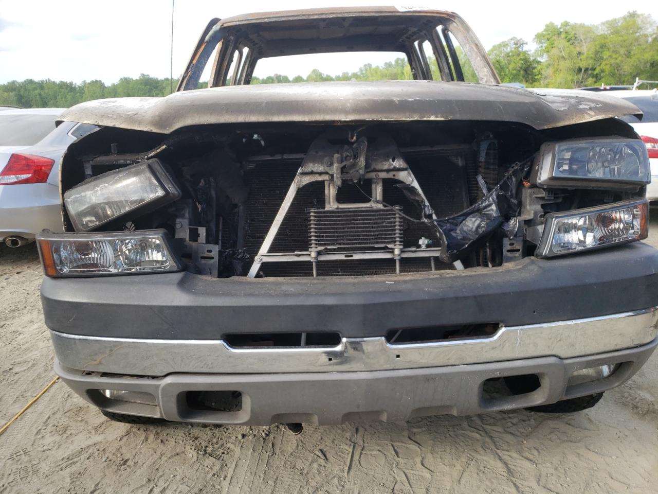Photo 10 from auction – 2004 CHEVROLET SILVERADO with VIN 1GCHK23U84F247681