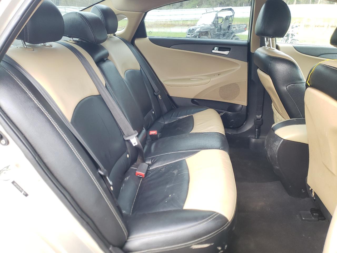 Photo 6 from auction – 2011 HYUNDAI SONATA GLS with VIN 5NPEB4AC8BH185047