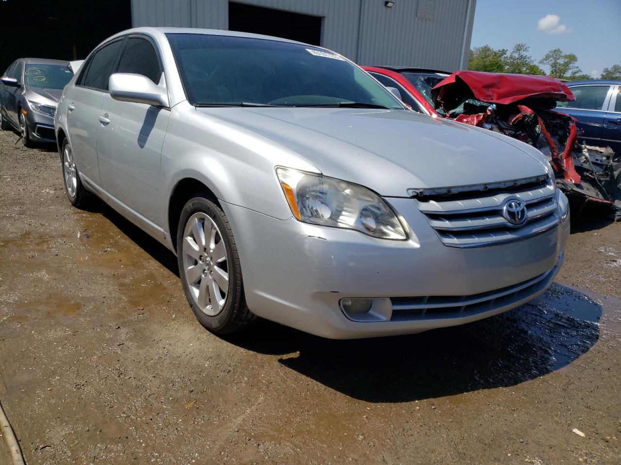 TOYOTA AVALON XLE 2007 with VIN 4T1BK36B87U223415 - Photo from auction