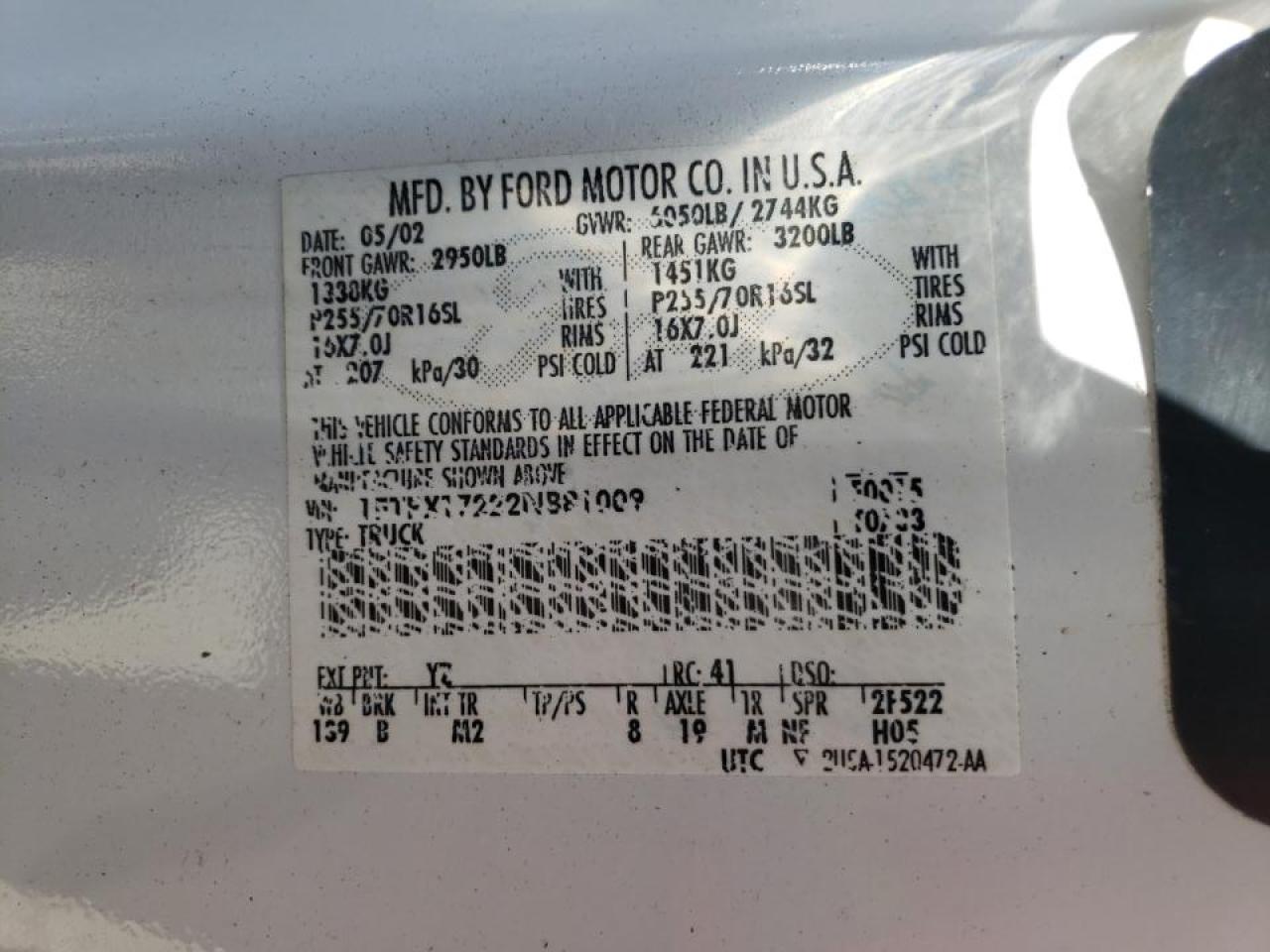 Photo 10 from auction – 2002 FORD F150 with VIN 1FTRX17222NB81009