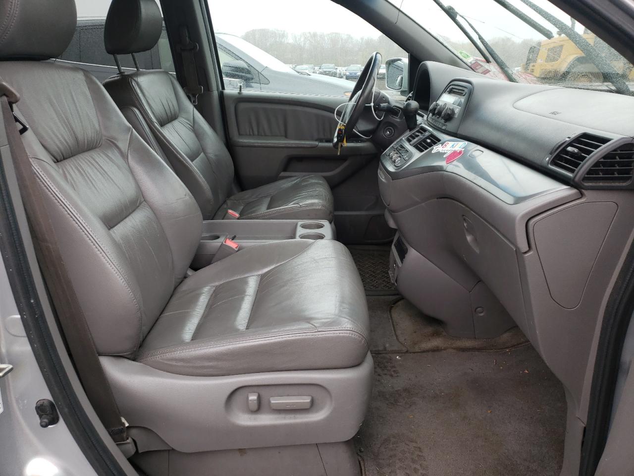 Photo 5 from auction – 2010 HONDA ODYSSEY EX with VIN 5FNRL3H73AB024362