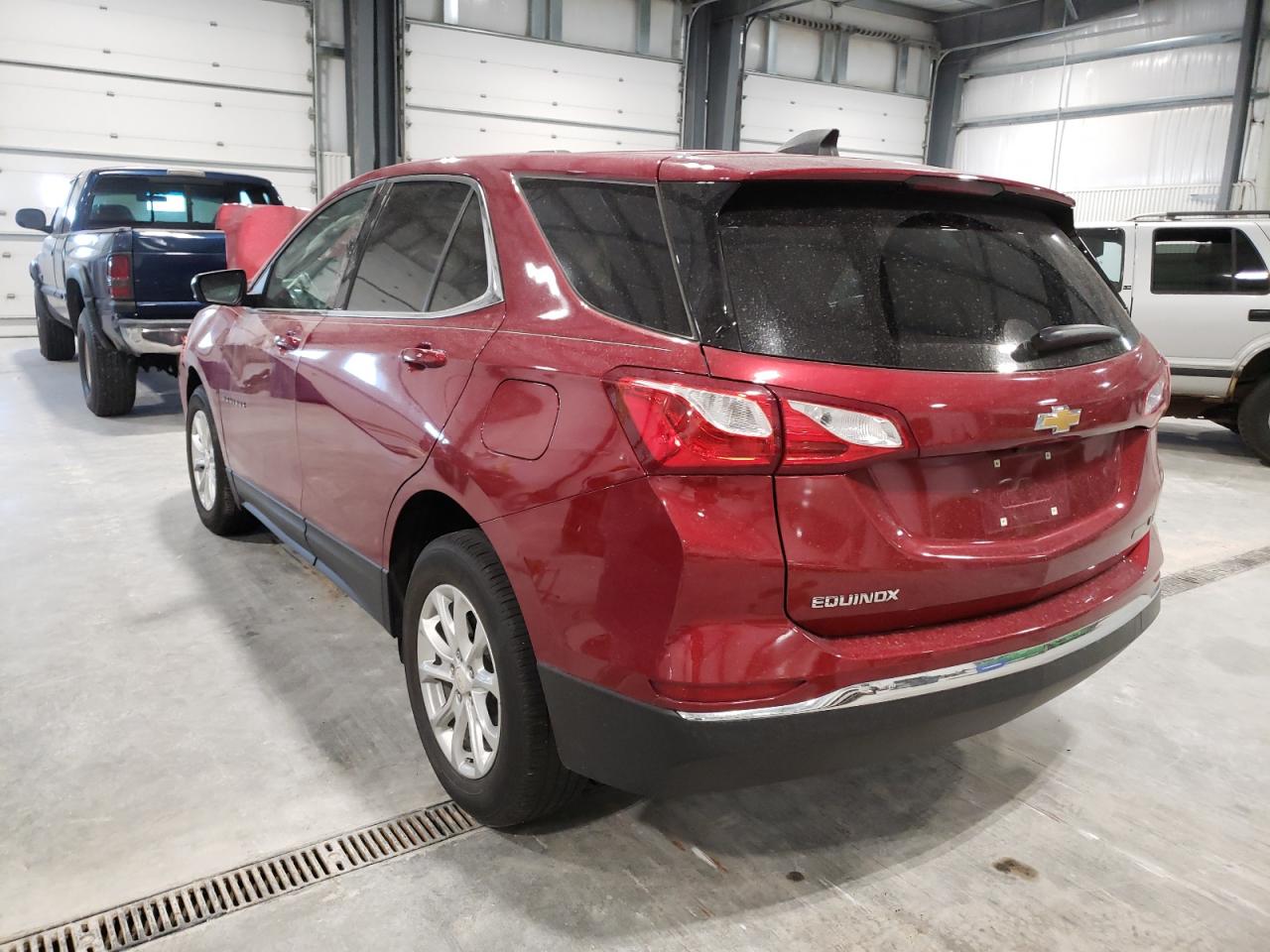 Photo 3 from auction – 2018 CHEVROLET EQUINOX LT with VIN 2GNAXJEV6J6346211