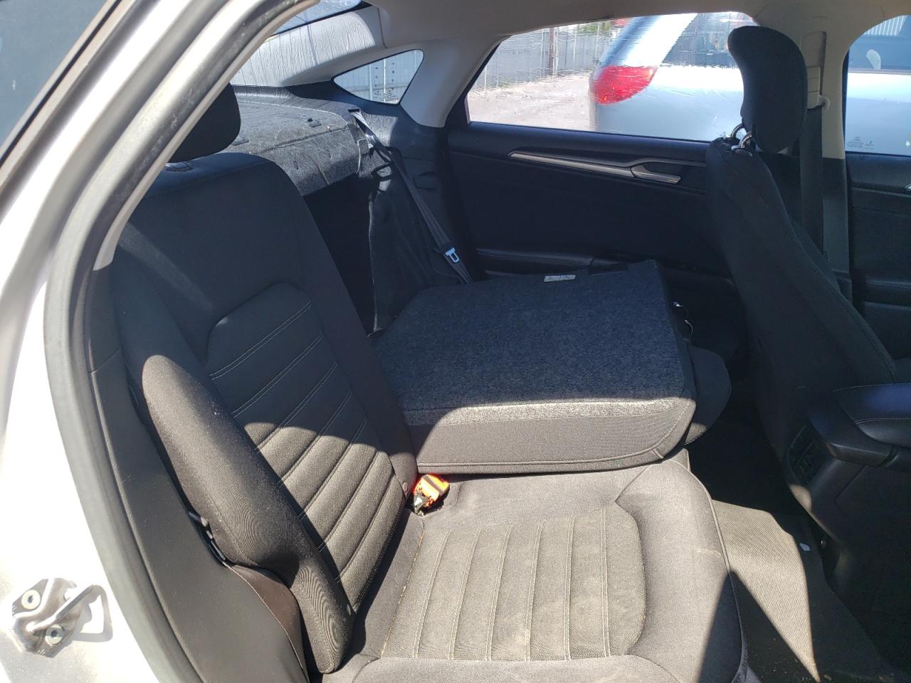 Photo 6 from auction – 2013 FORD FUSION SE with VIN 3FA6P0H7XDR207675