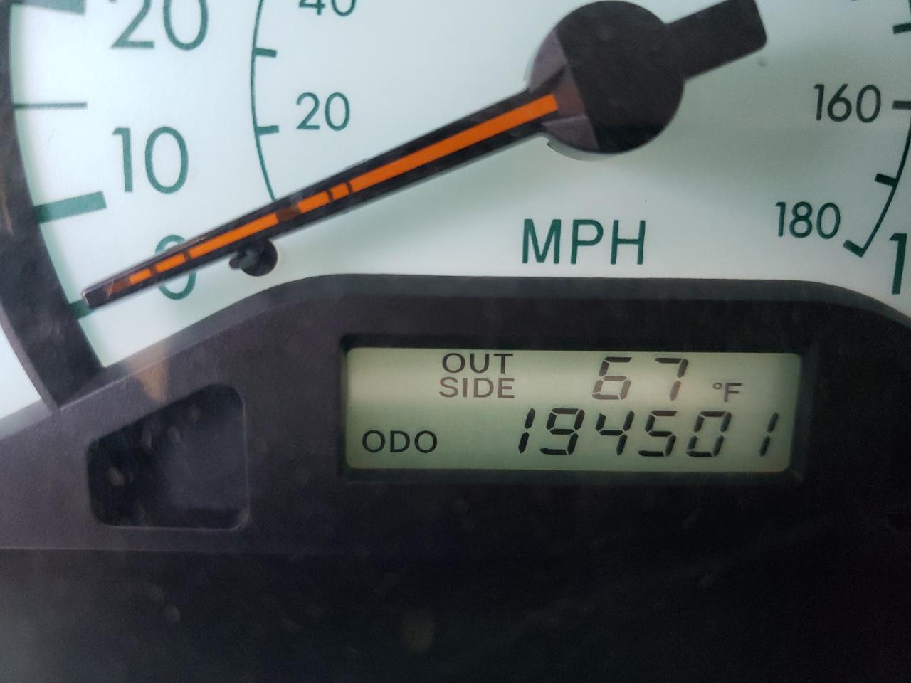 Photo 8 from auction – 2003 TOYOTA UK with VIN 1NXBR32E53Z144015