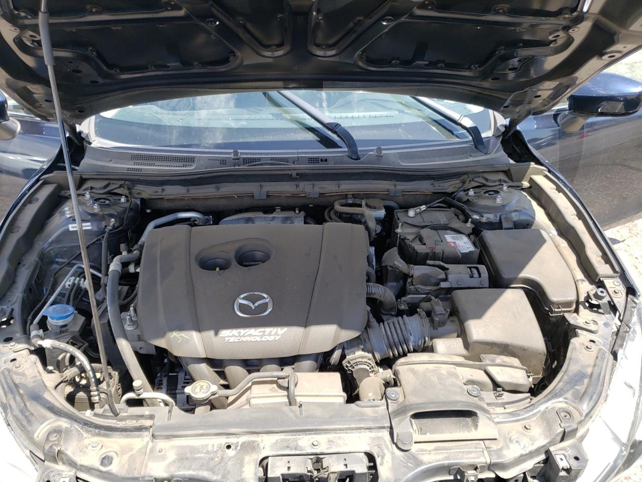 Photo 7 from auction – 2016 MAZDA 3 TOURING with VIN JM1BM1W70G1301038