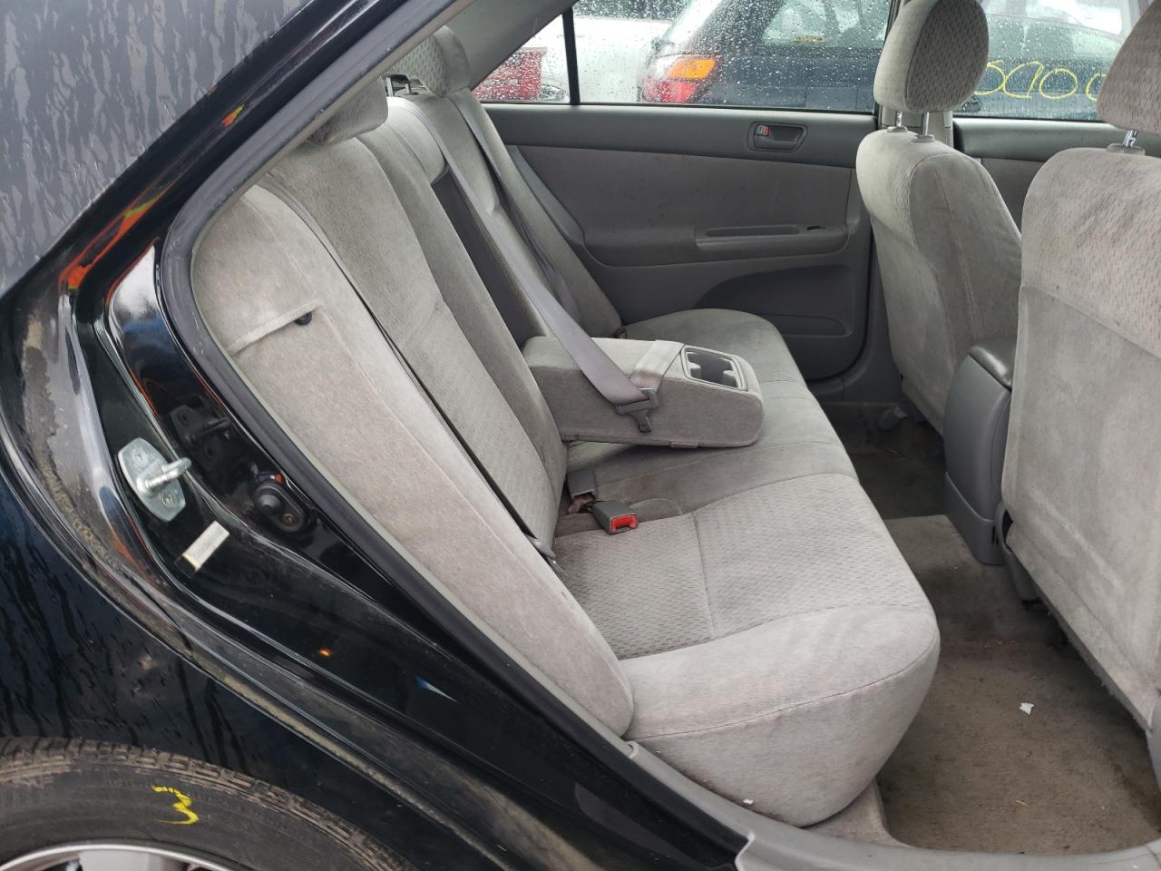 Photo 6 from auction – 2002 TOYOTA CAMRY LE with VIN JTDBE32K420094848