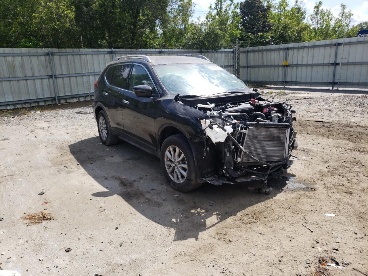NISSAN ROGUE S 2018 with VIN JN8AT2MT3JW470618 - Photo from auction